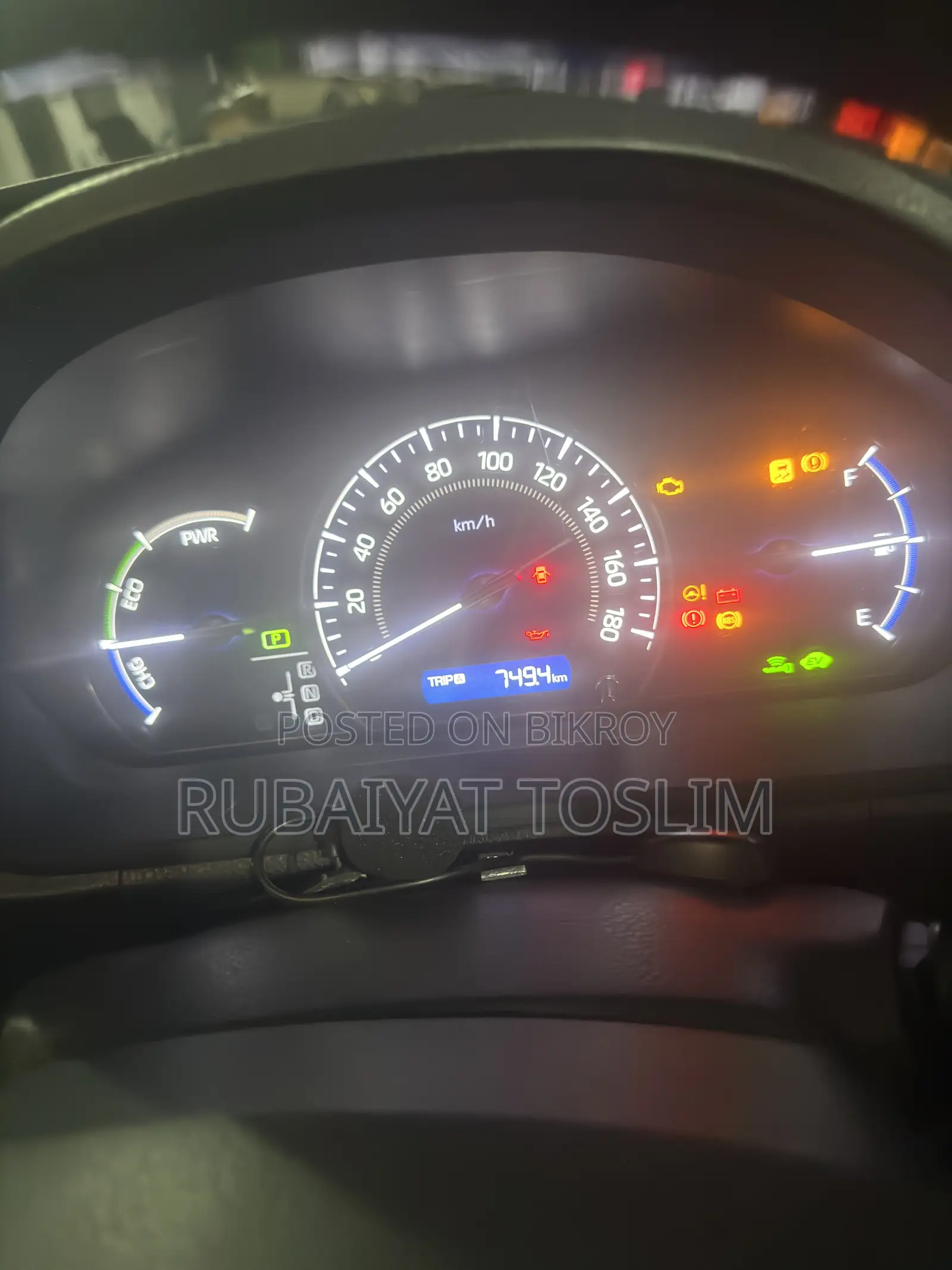 Toyota Esquire 2.0 AWD (7 seater) 2020 Pearl