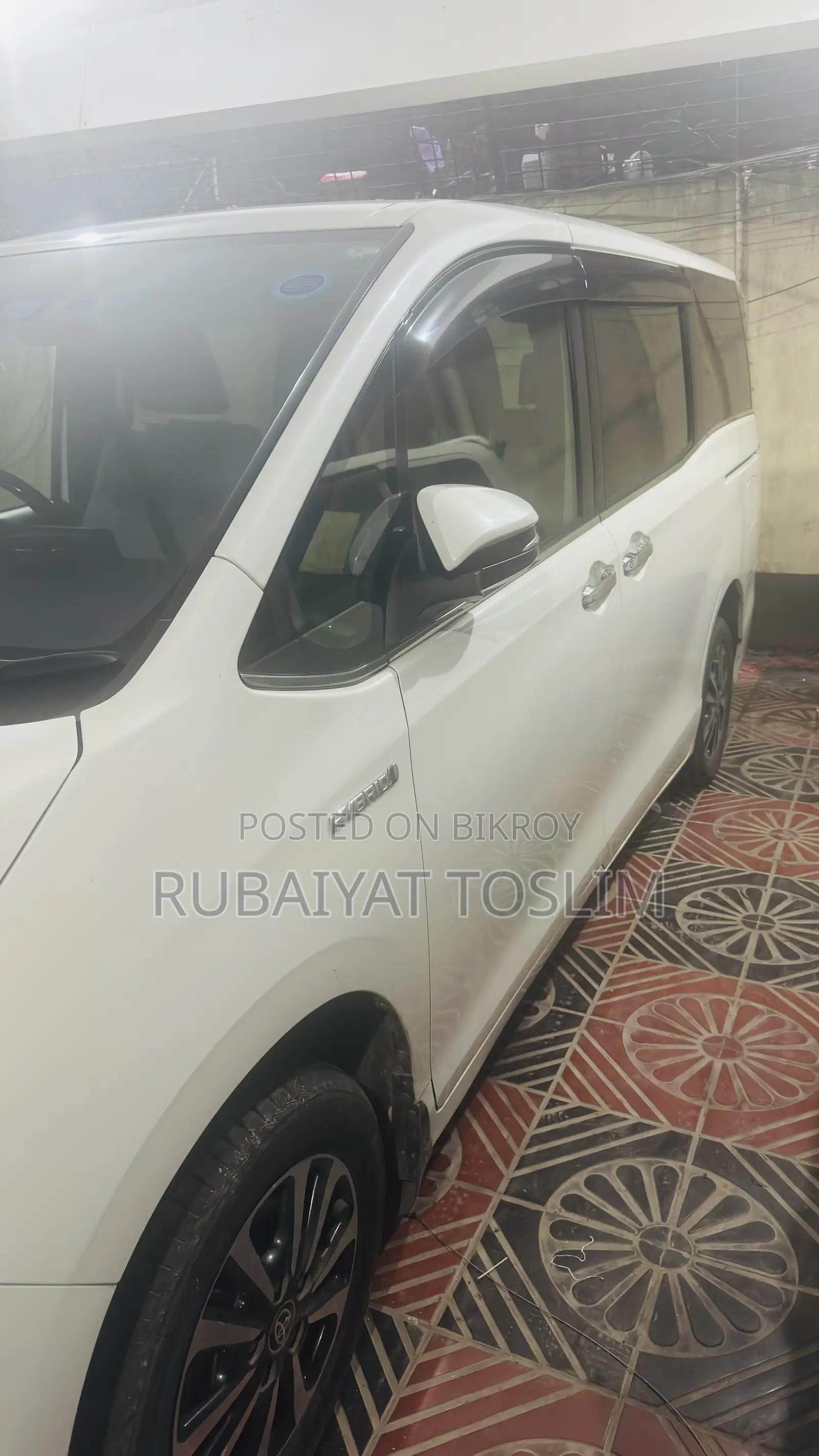Toyota Esquire 2.0 AWD (7 seater) 2020 Pearl