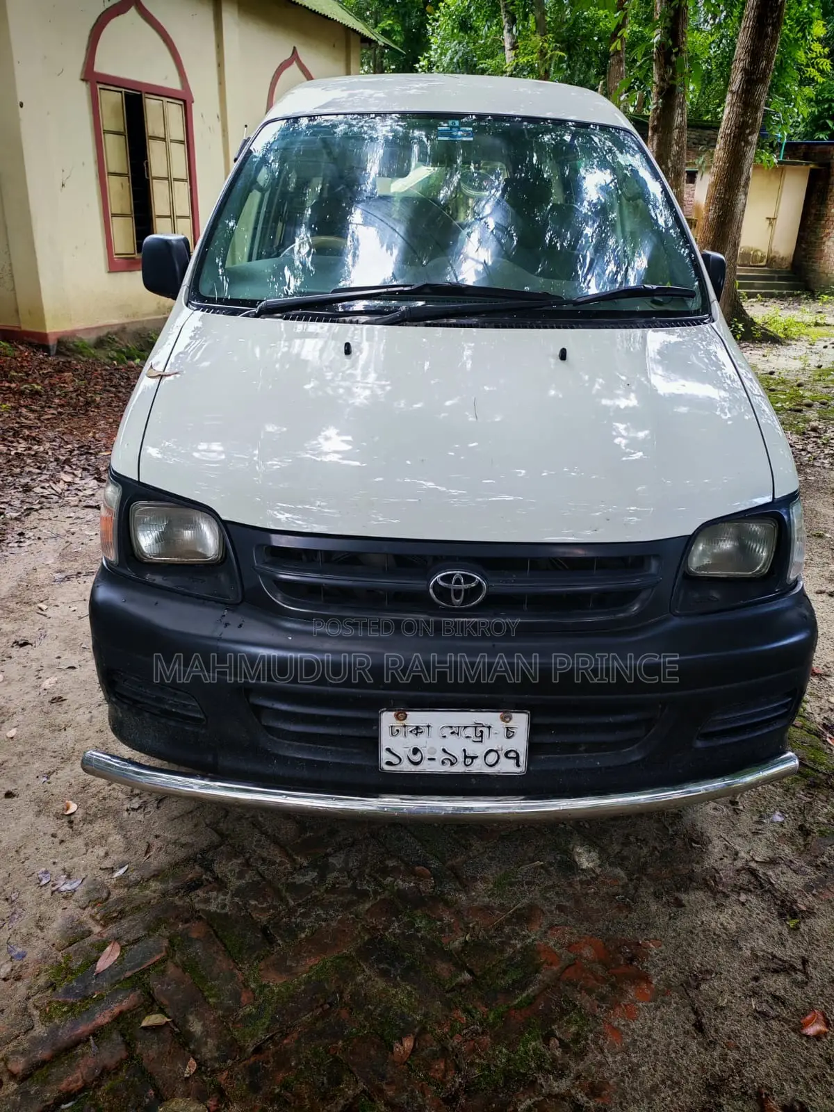 Toyota Noah 2.0 FWD (8 Seater) 2005 White