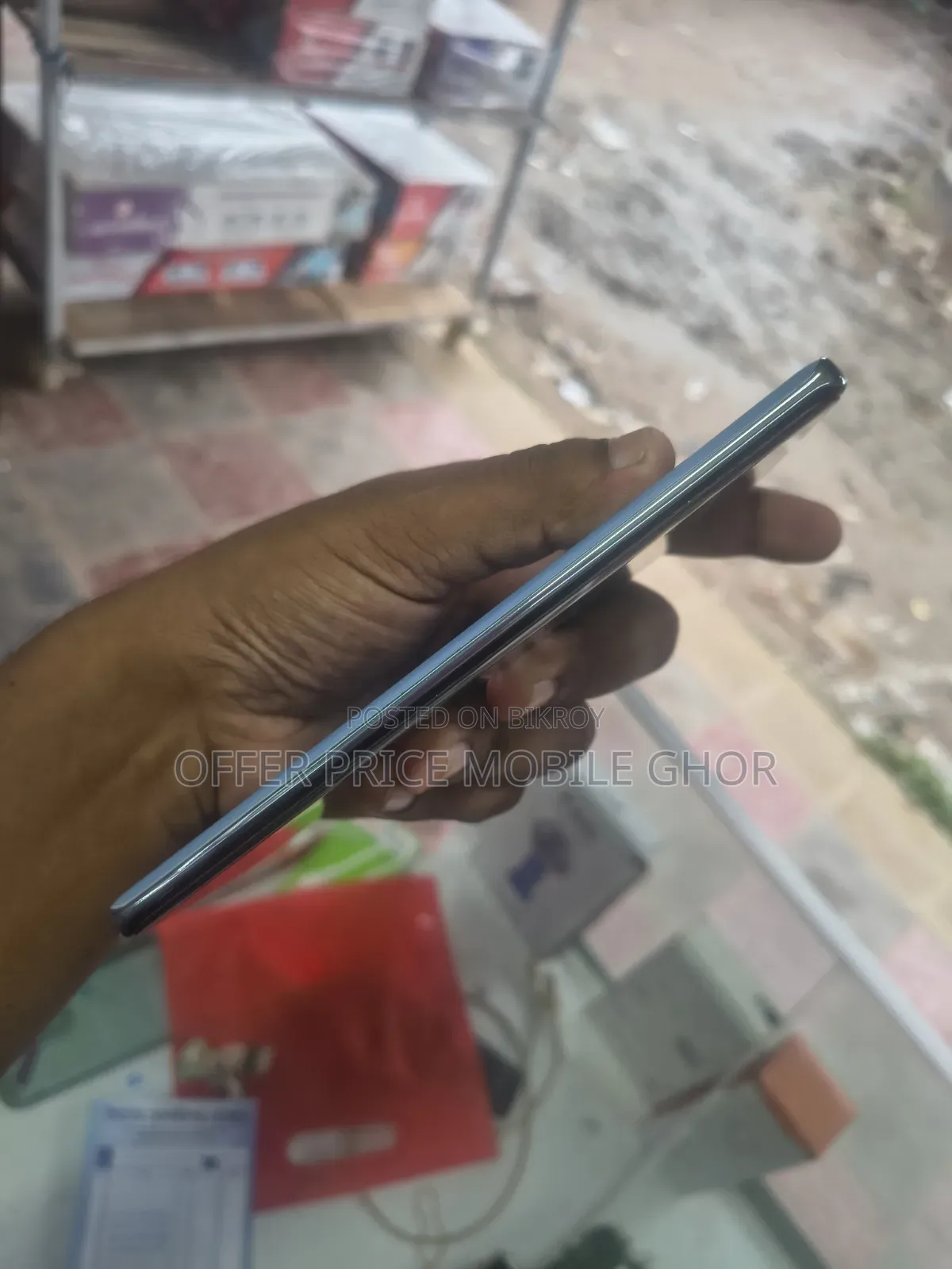 Vivo V27 128 GB Red