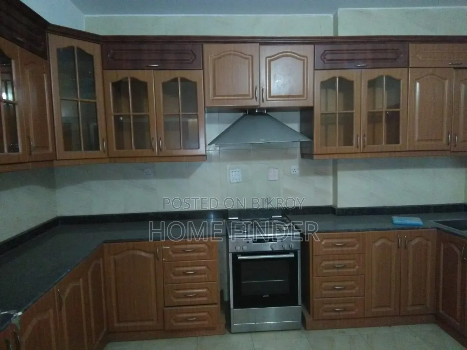 Furnished 4bdrm Apartment in Gulshan for rent