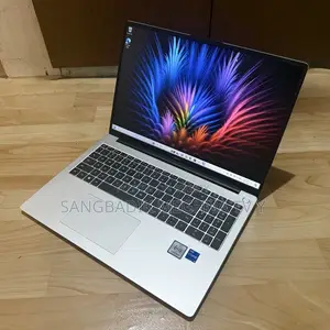 Laptop Huawei 4GB Intel SSD 256GB