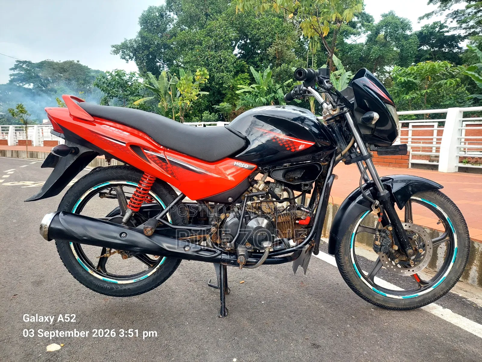 Hero Glamour 2016 Black