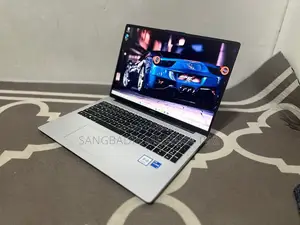 Laptop Huawei 4GB Intel SSD 500GB