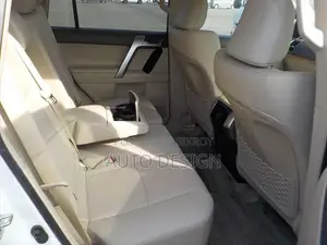 টয়োটা ল্যান্ড ক্রুজার প্রাডো ২০২২ পার্ল