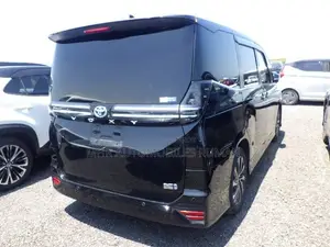 Toyota Voxy Hybrid S-Z 2WD 7-Seater 2022 Black