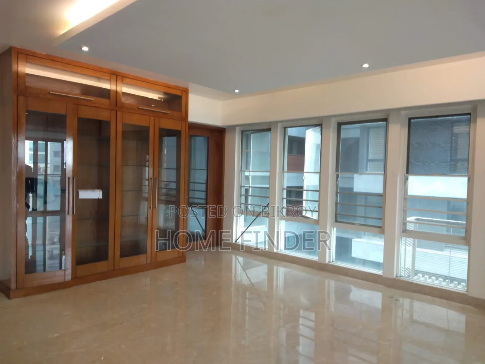 4bdrm Apartment in Gulshan 2 for rent