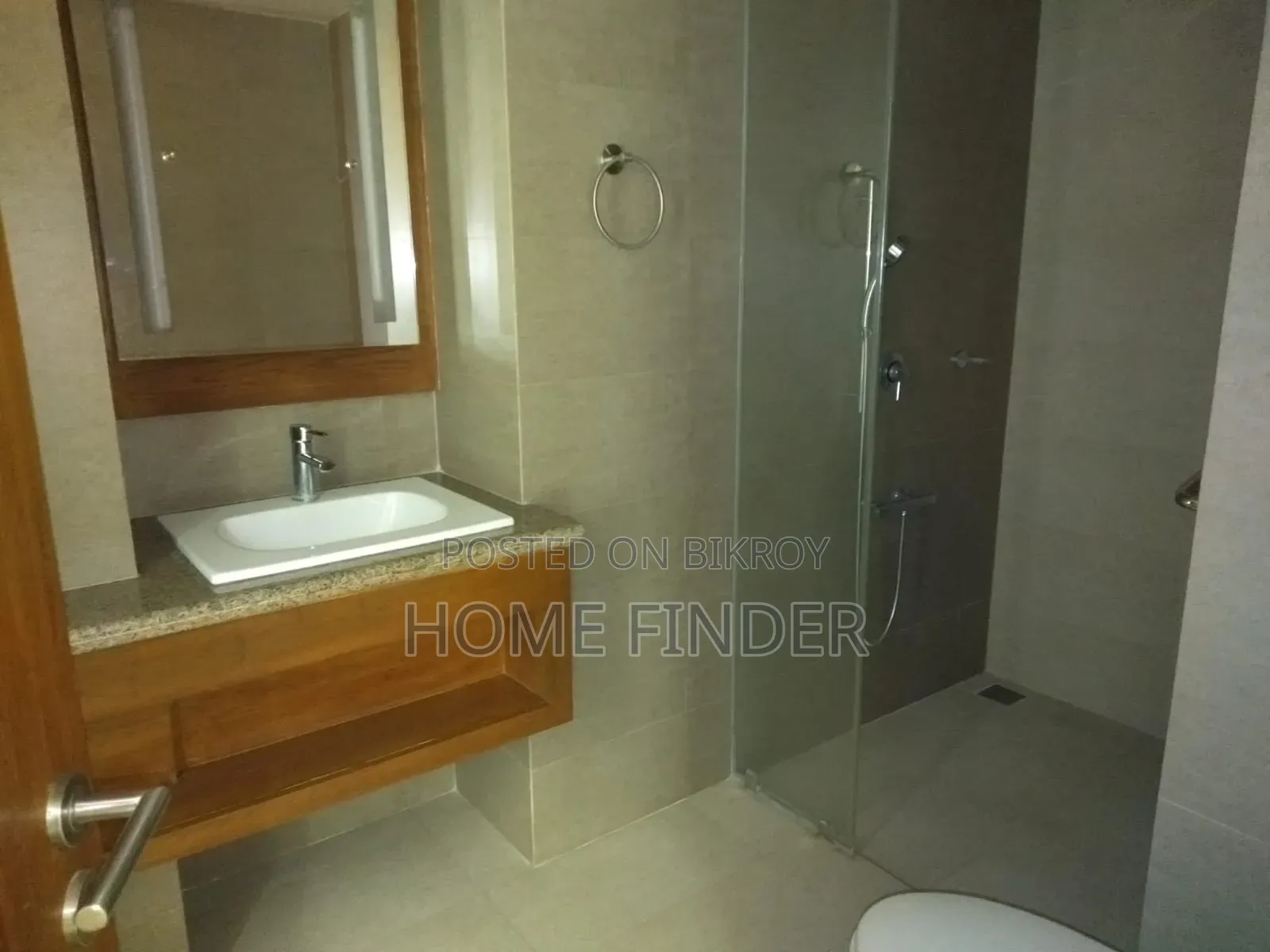 4bdrm Apartment in Gulshan 2 for rent