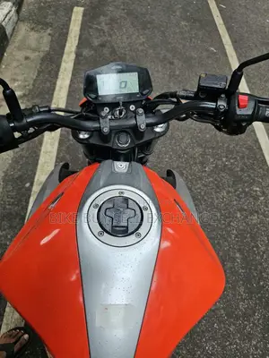 Suzuki Gixxer 2023 Orange