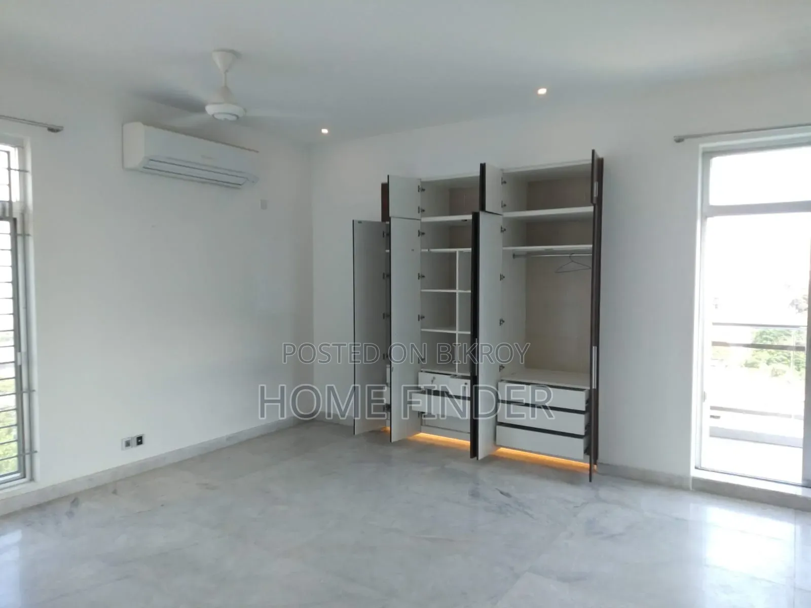 4bdrm Apartment in Gulshan 2 for rent