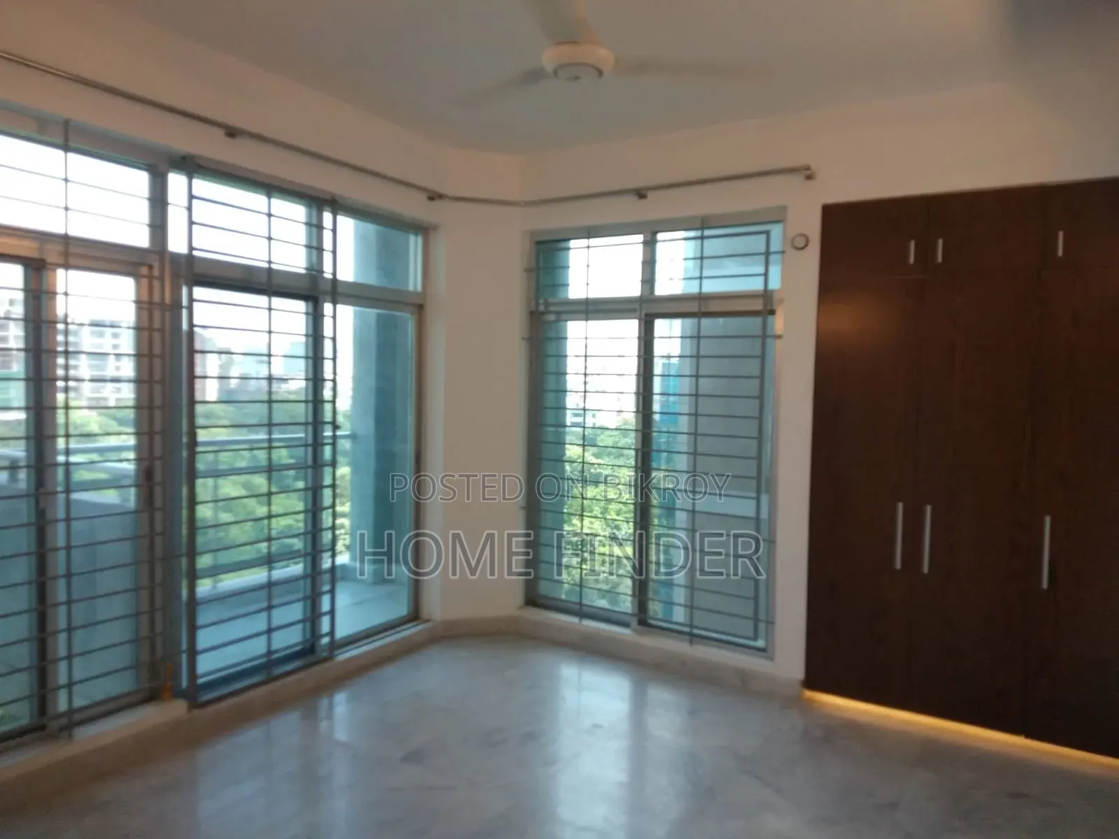 4bdrm Apartment in Gulshan 2 for rent