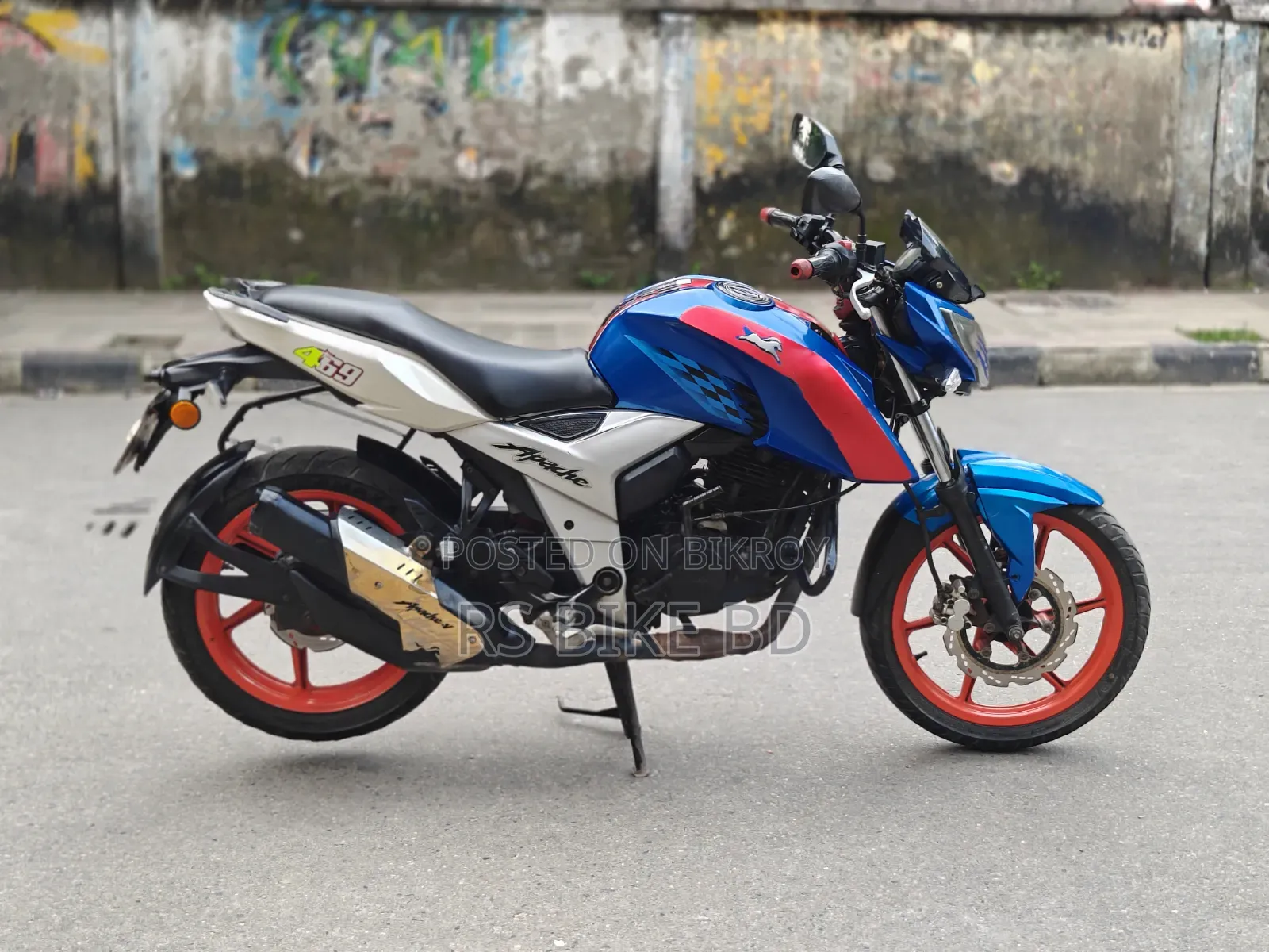 TVS Apache 160 4V 2019 Blue