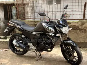 Yamaha FZS V2 2025 Black