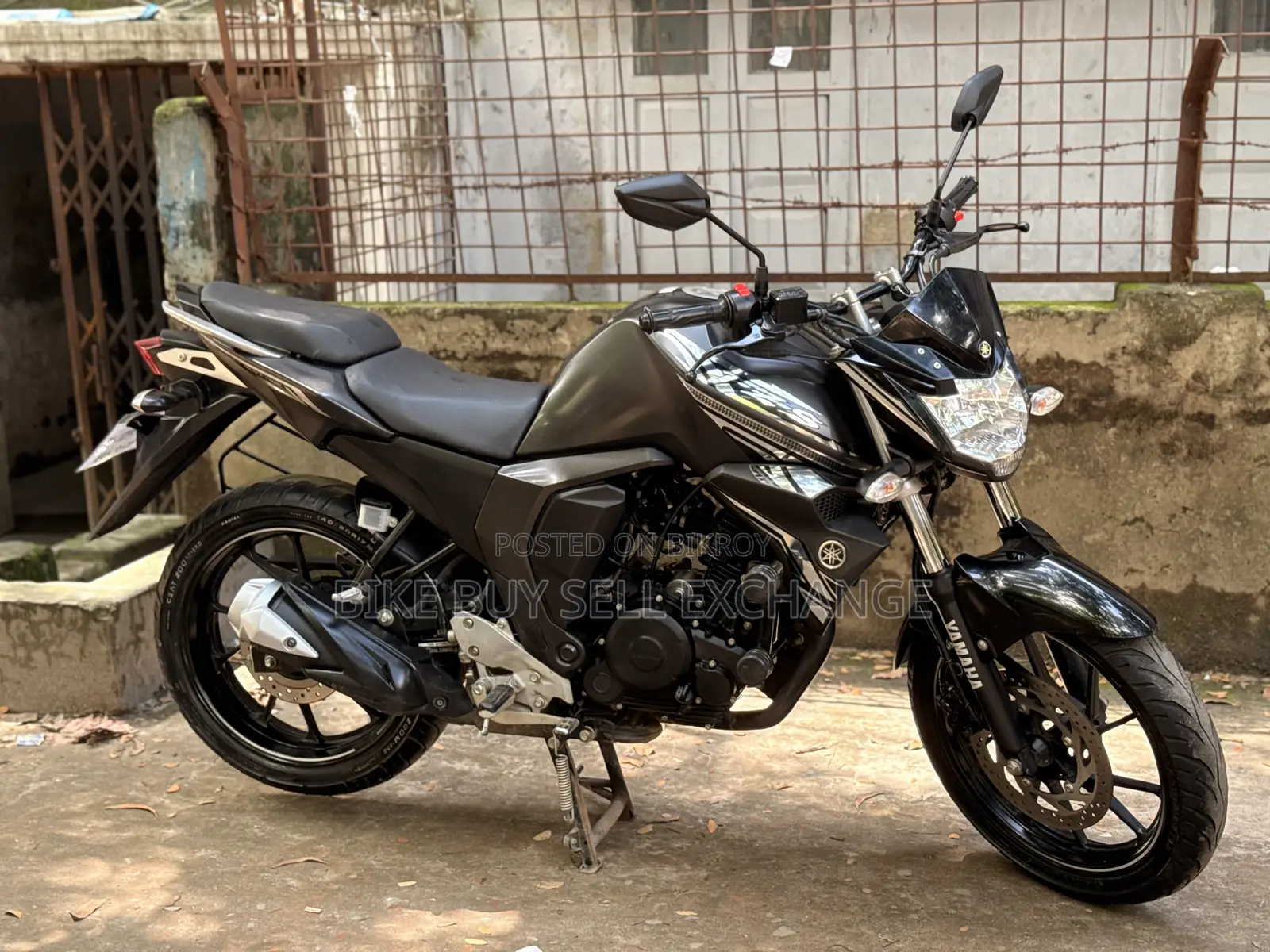 Yamaha FZS V2 2025 Black
