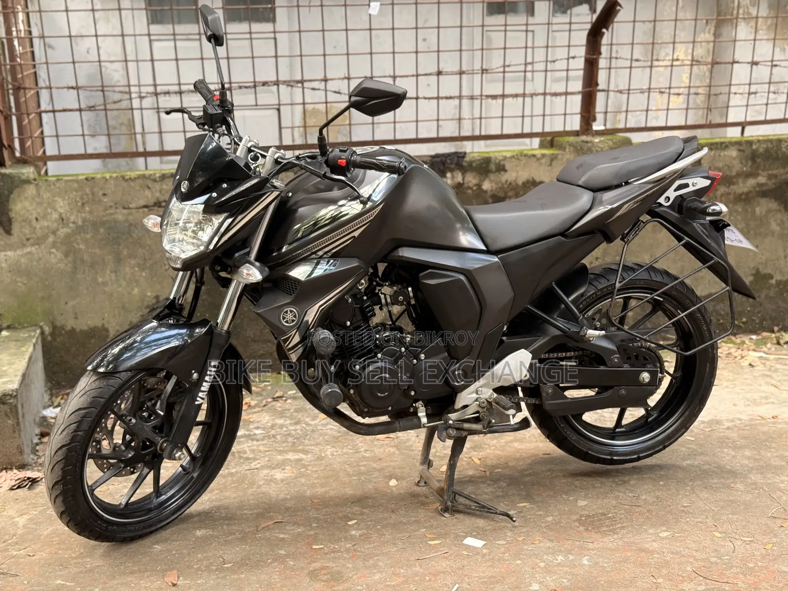Yamaha FZS V2 2025 Black