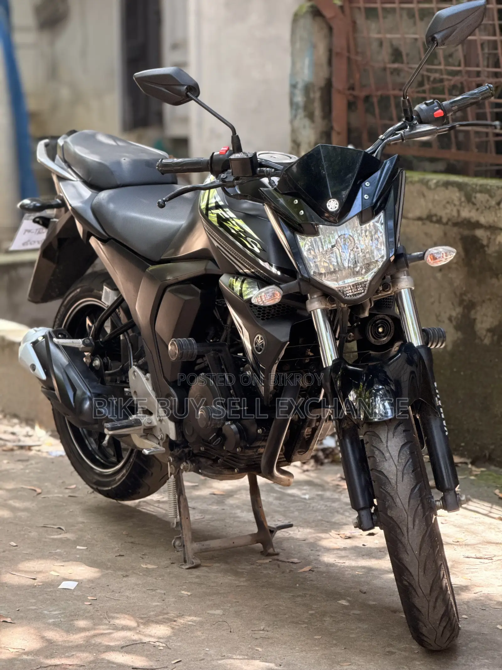 Yamaha FZS V2 2025 Black