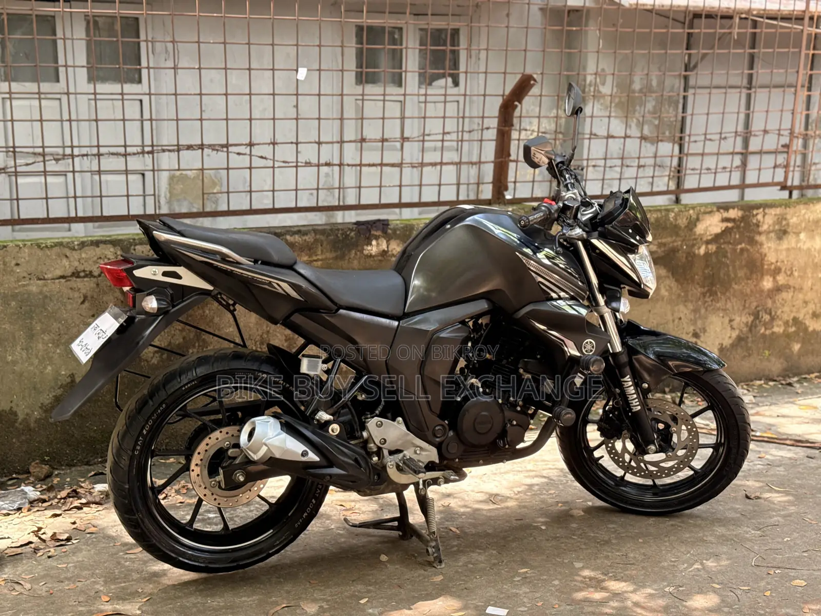 Yamaha FZS V2 2025 Black