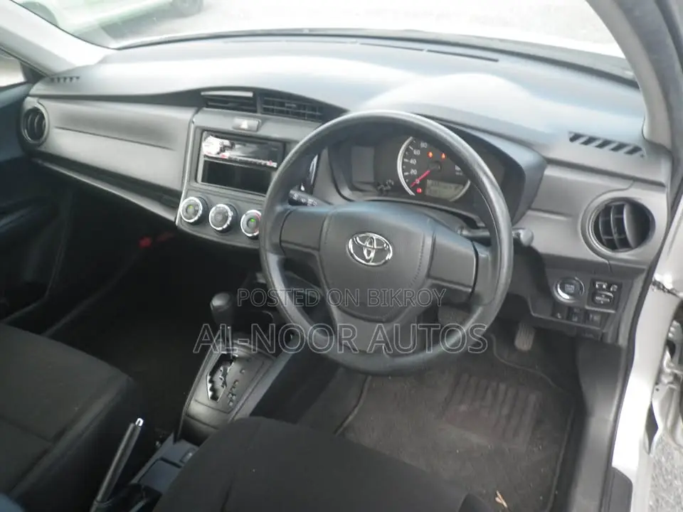 Toyota Axio 2021 Silver