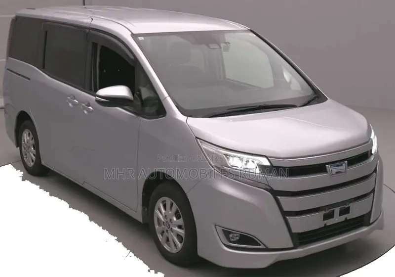Toyota Noah 1.8 FWD Hybrid (7 seater) 2021 Silver