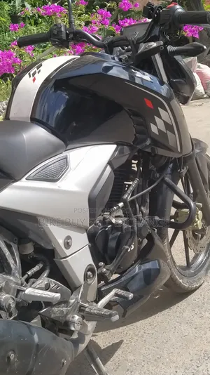 TVS Apache 160 4V 2024 Black