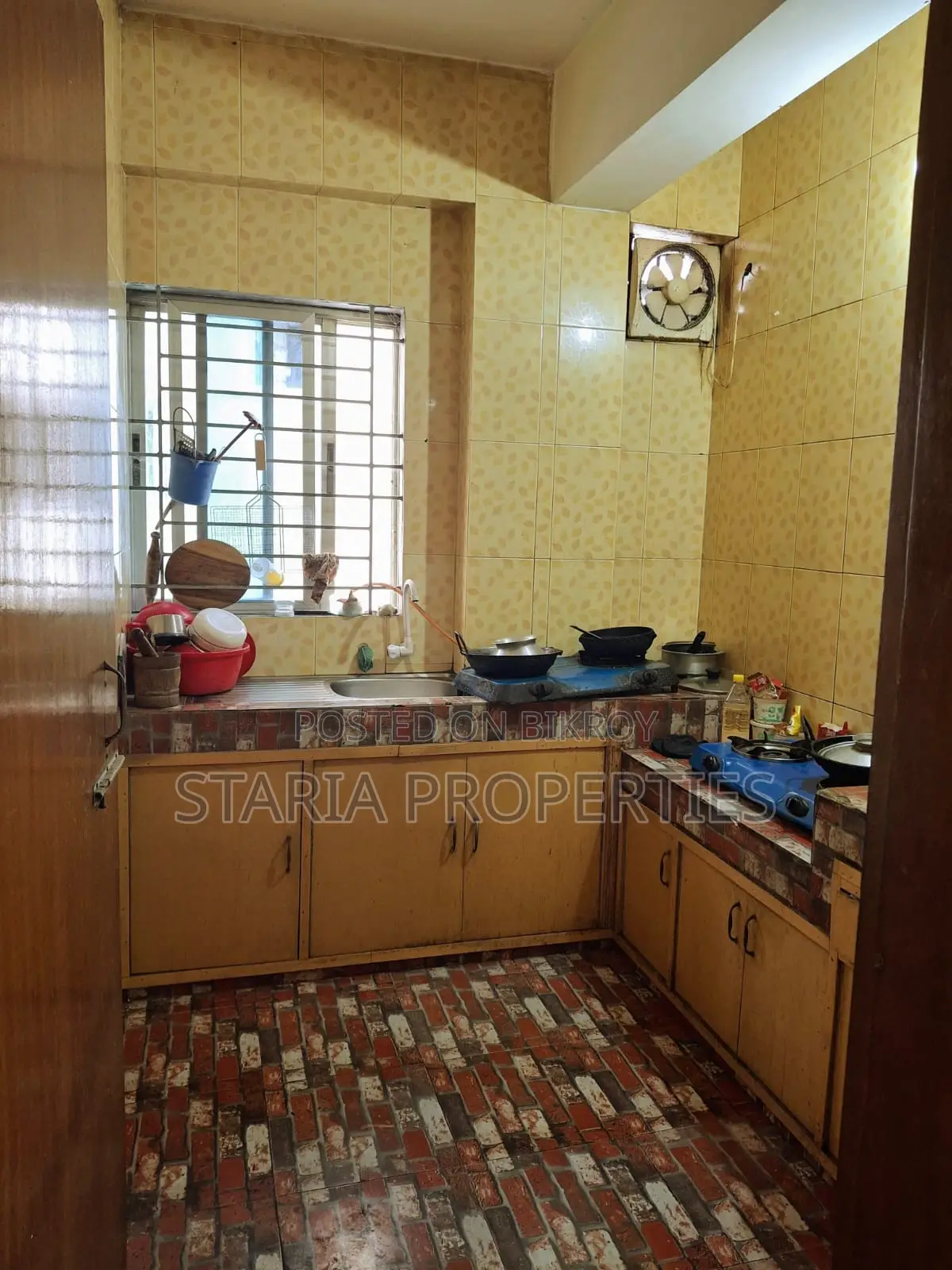 4bdrm Apartment in Basundhara for sale