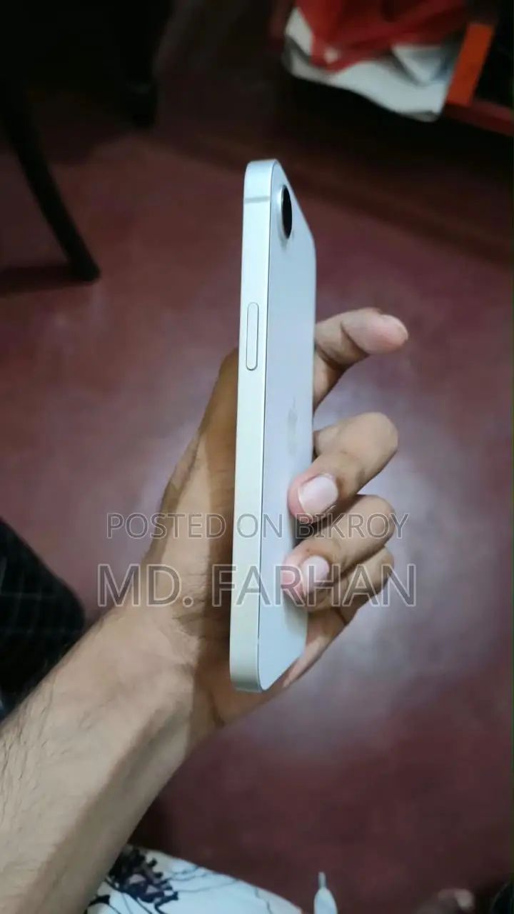 Apple iPhone 16e 128 GB White