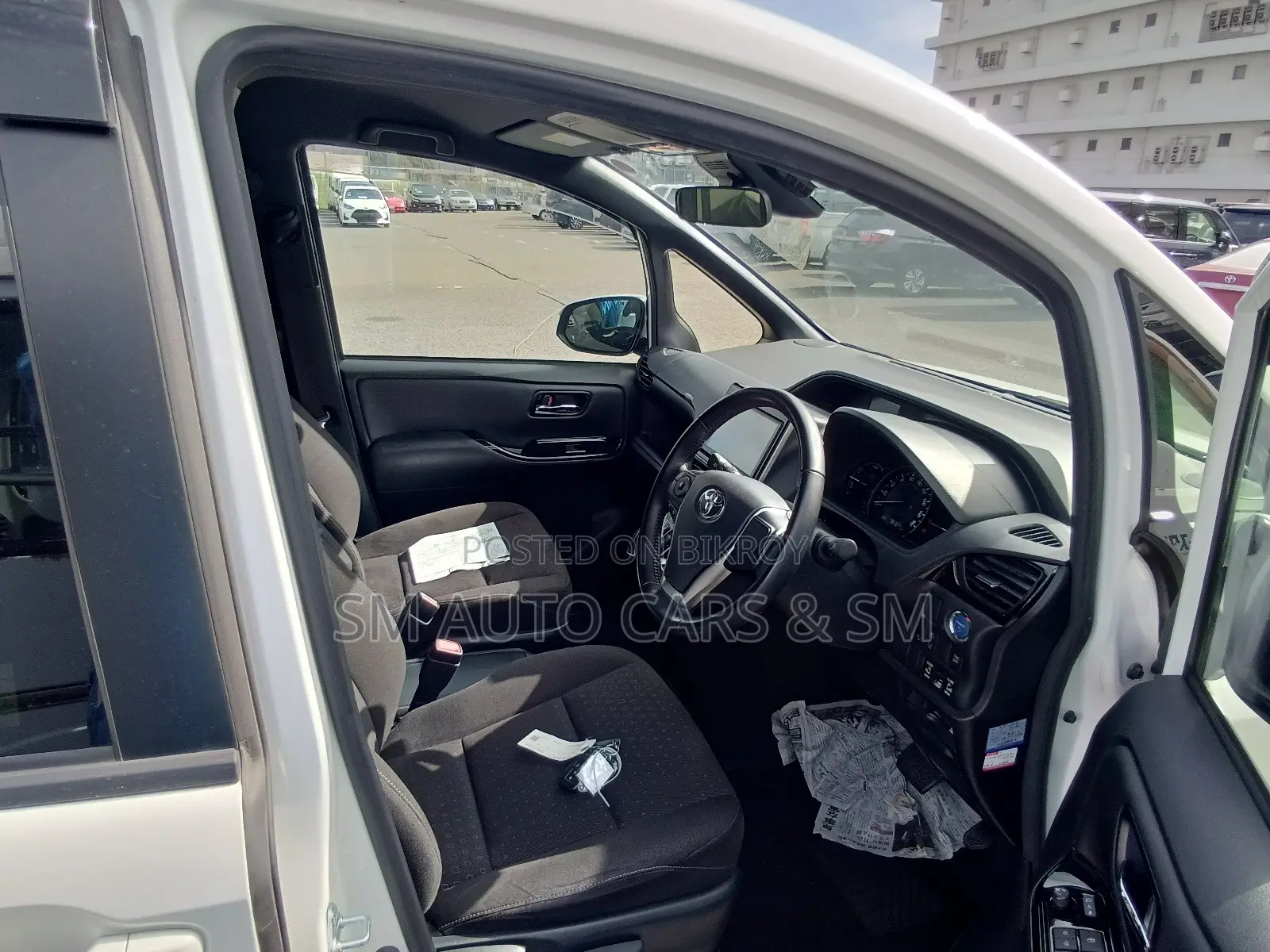Toyota Noah 2021 Pearl