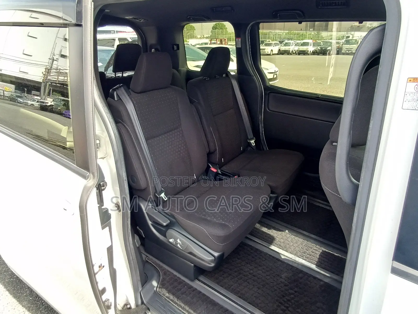 Toyota Noah 2021 Pearl