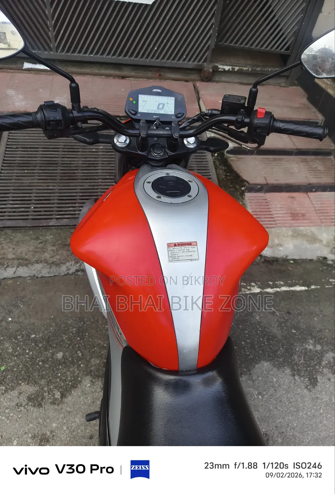 Suzuki Gixxer 2024 Silver