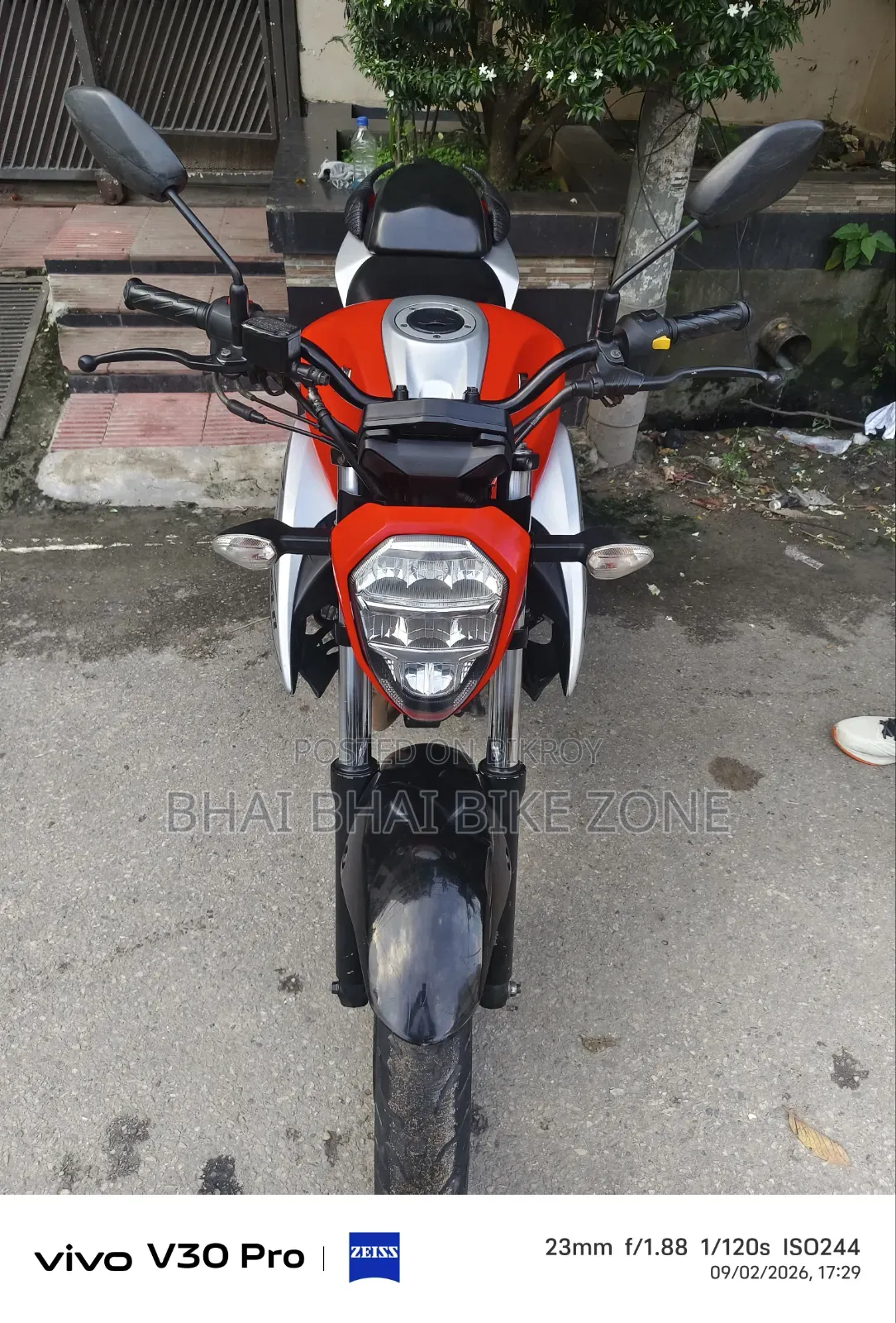 Suzuki Gixxer 2024 Silver