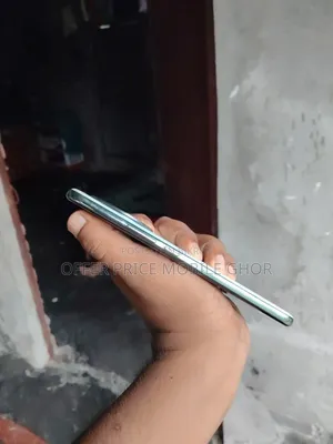 Realme P3 Pro 128 GB Gold