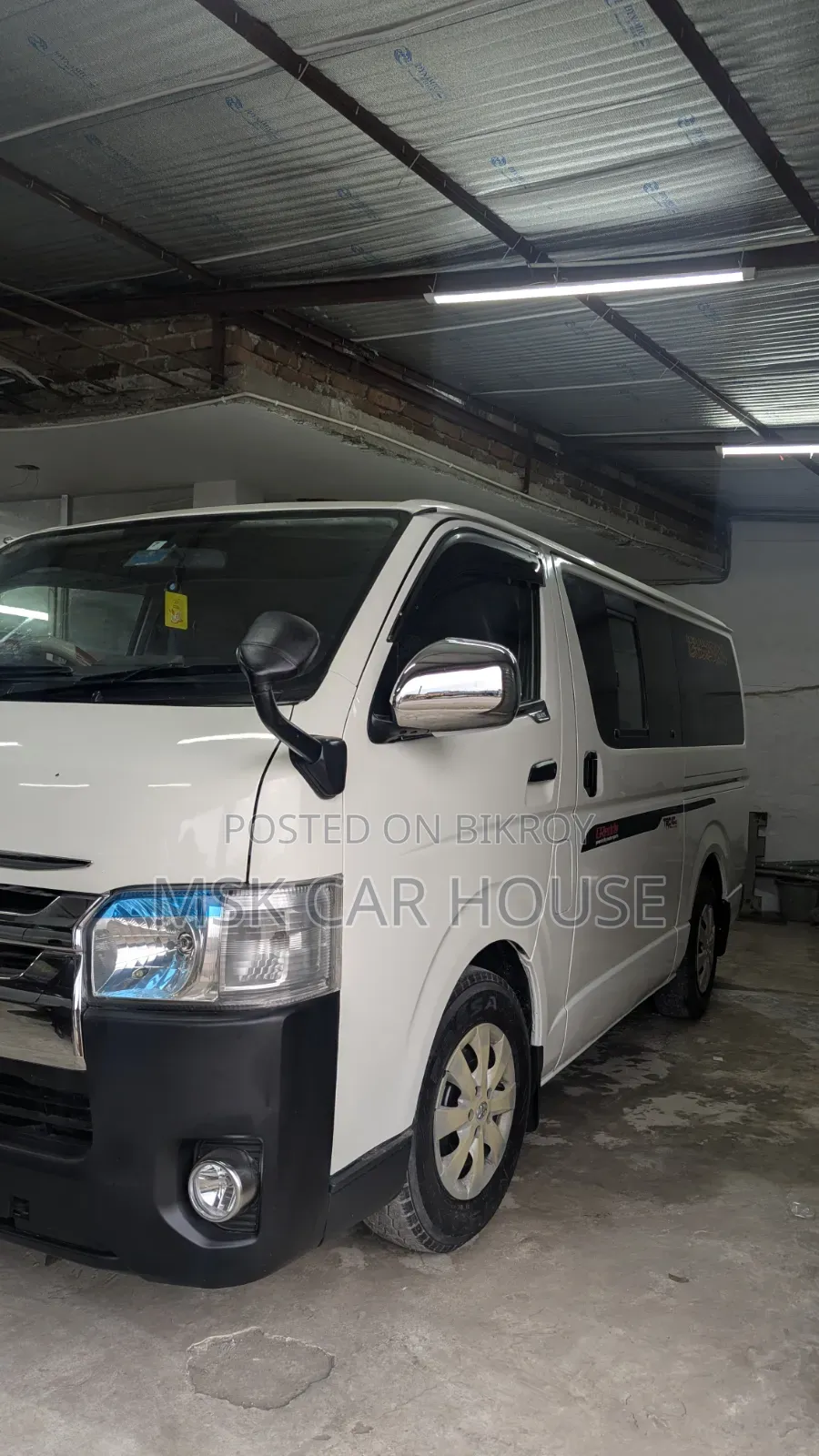 New Toyota Grand HiAce 2002 White