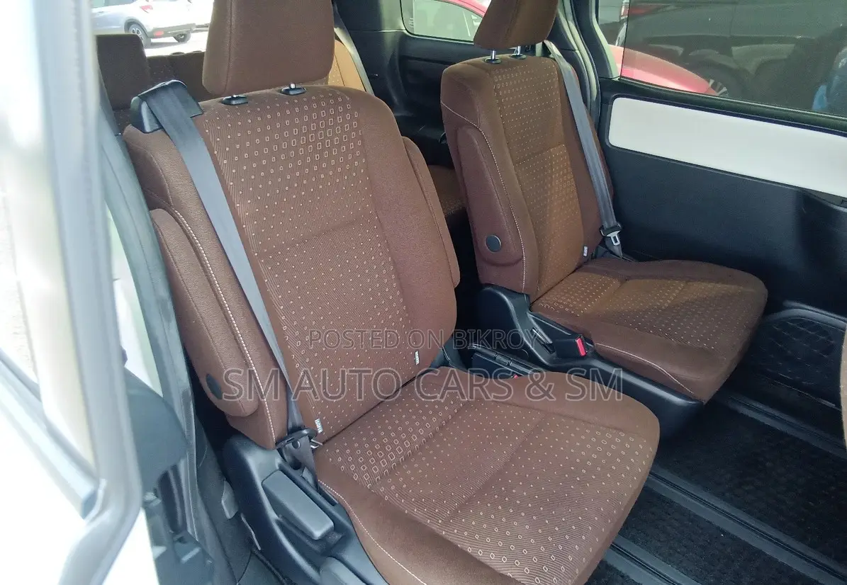 Toyota Noah 2020 Pearl