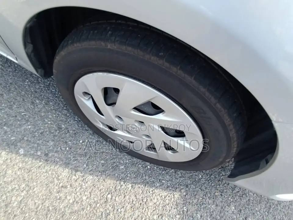 Toyota Axio 2021 Silver