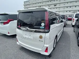 Toyota Noah 2021 Pearl