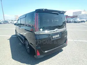 Toyota Noah 2021 Black