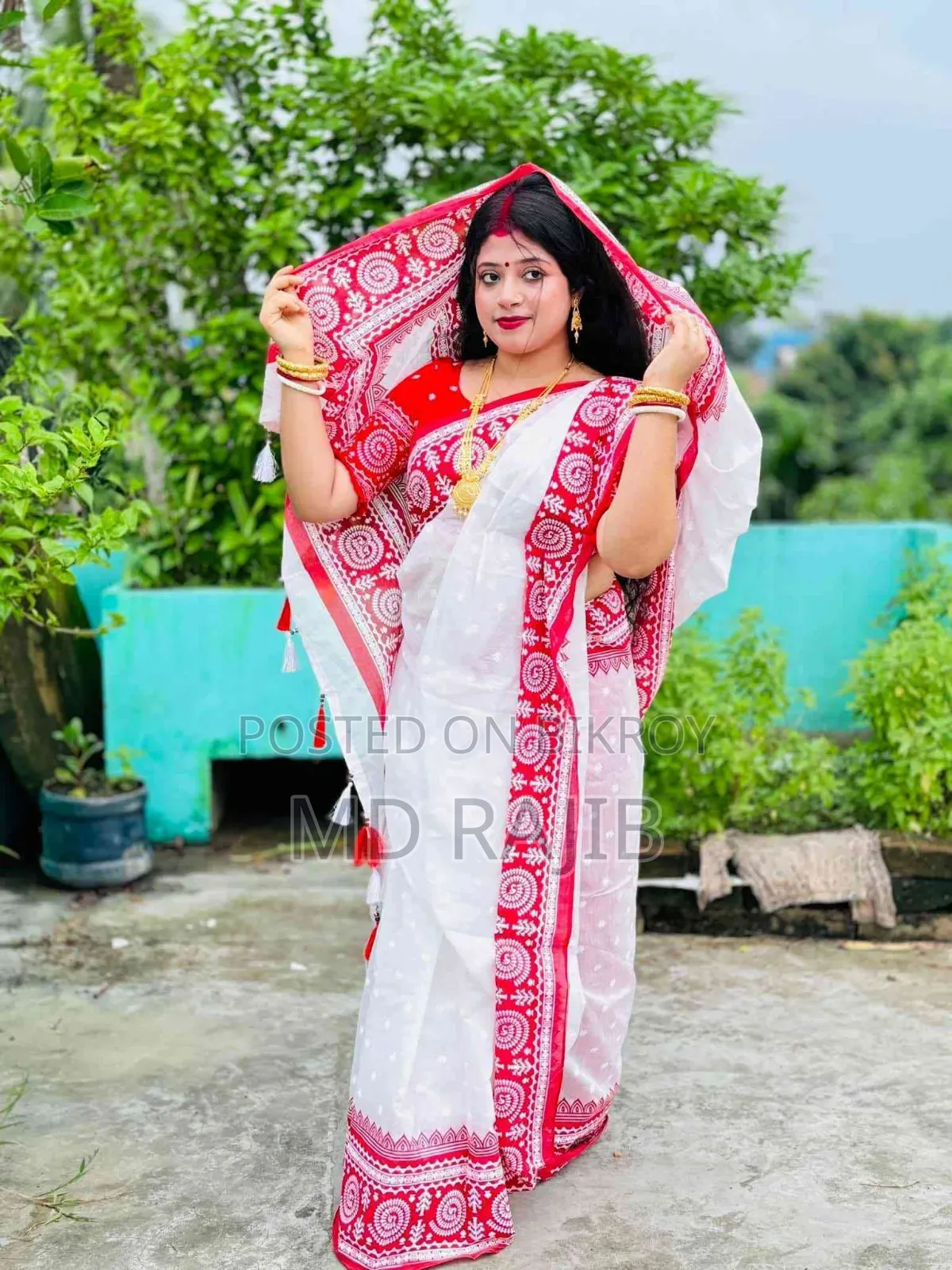 হাফ সিল্ক শাড়ি
