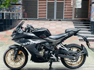 Hero Karizma XMR 210 2024 Black