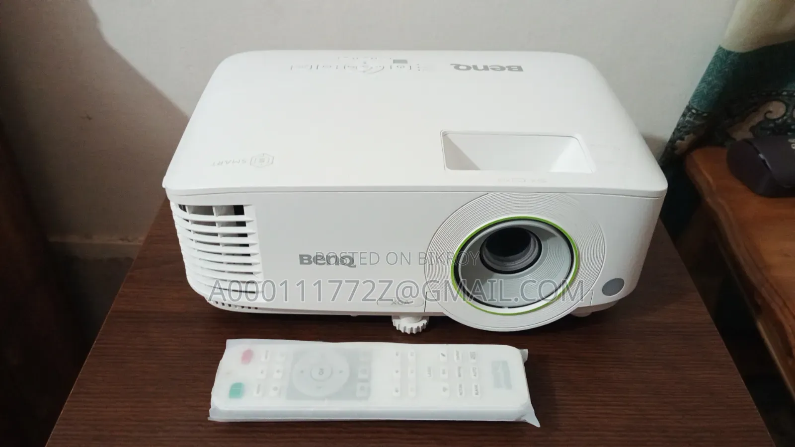 BenQ EX600 Wireless Smart Projector