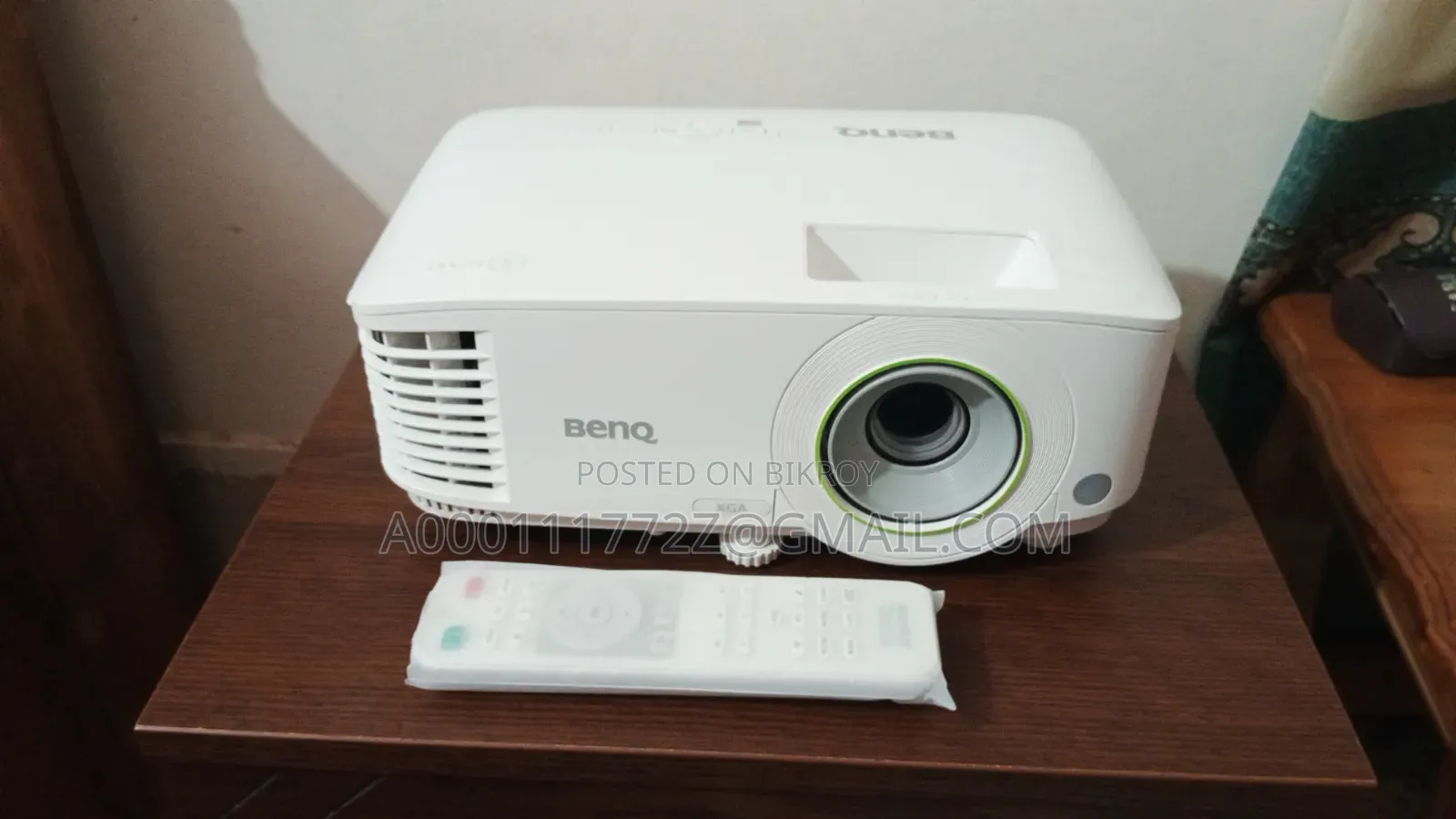 BenQ EX600 Wireless Smart Projector