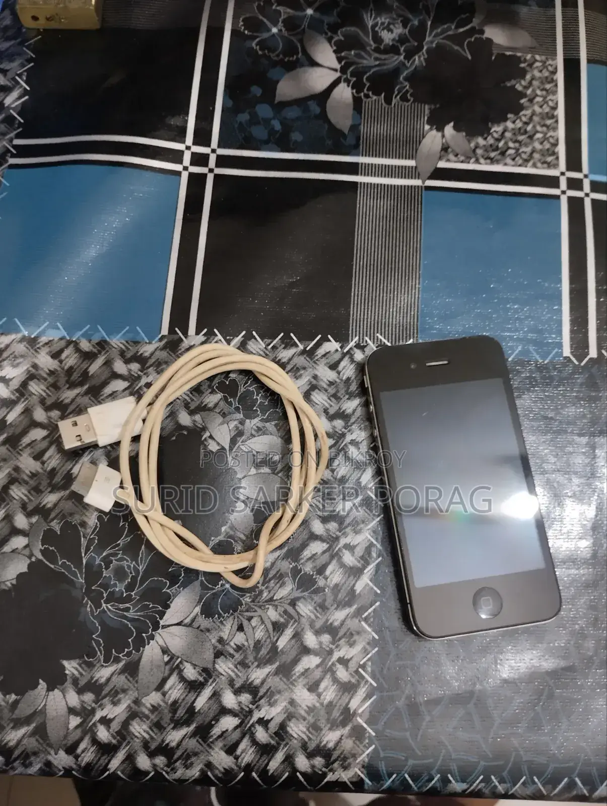 অ্যাপল আইফোন ৪ ৩২ জিবি ব্ল্যাক