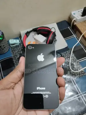 অ্যাপল আইফোন ৪ ৩২ জিবি ব্ল্যাক