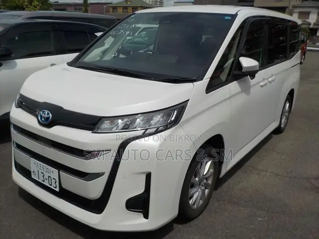 Toyota Noah 2023 Pearl