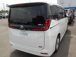 Toyota Noah 2023 Pearl