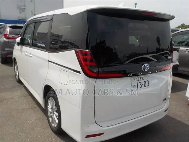 Toyota Noah 2023 Pearl