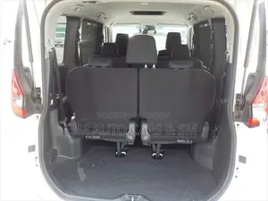 Toyota Noah 2023 Pearl