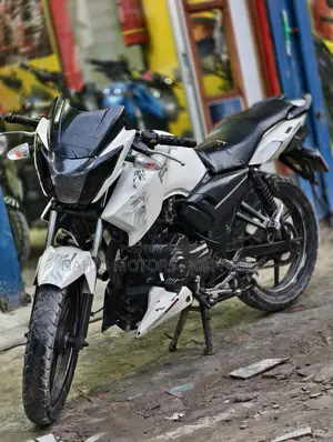 TVS Apache RTR 160 2V 2016 White