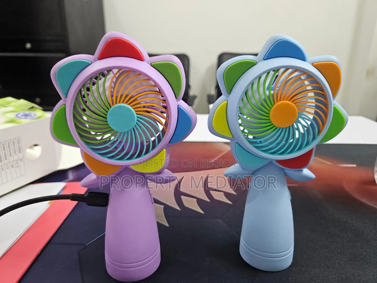 Cute Rechargeable Mini Fa