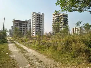 M Block 4 Katha South/North Face PLot Sell