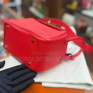 95% New Used Hermes Mini Lindy